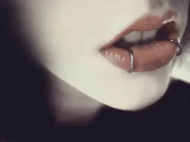 【西檬之家】字母圈新人如何安全探索践踏癖？新人必读BDSM指南